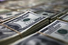 Альпийская страна заморозила миллиарды частных денег