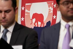 Республиканскую партию США предупредили о «кровавой бане»